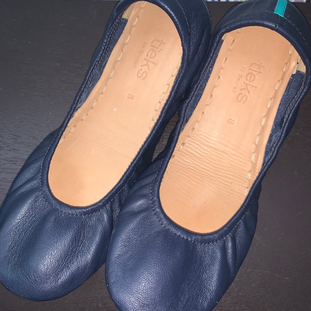 Tieks California Navy Flats size 8 updated, no box